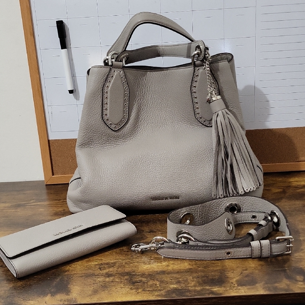 Michael Kors Pebbled Leather Tote Bag Gray w/ Wallet & Shoulder Strap – Like New